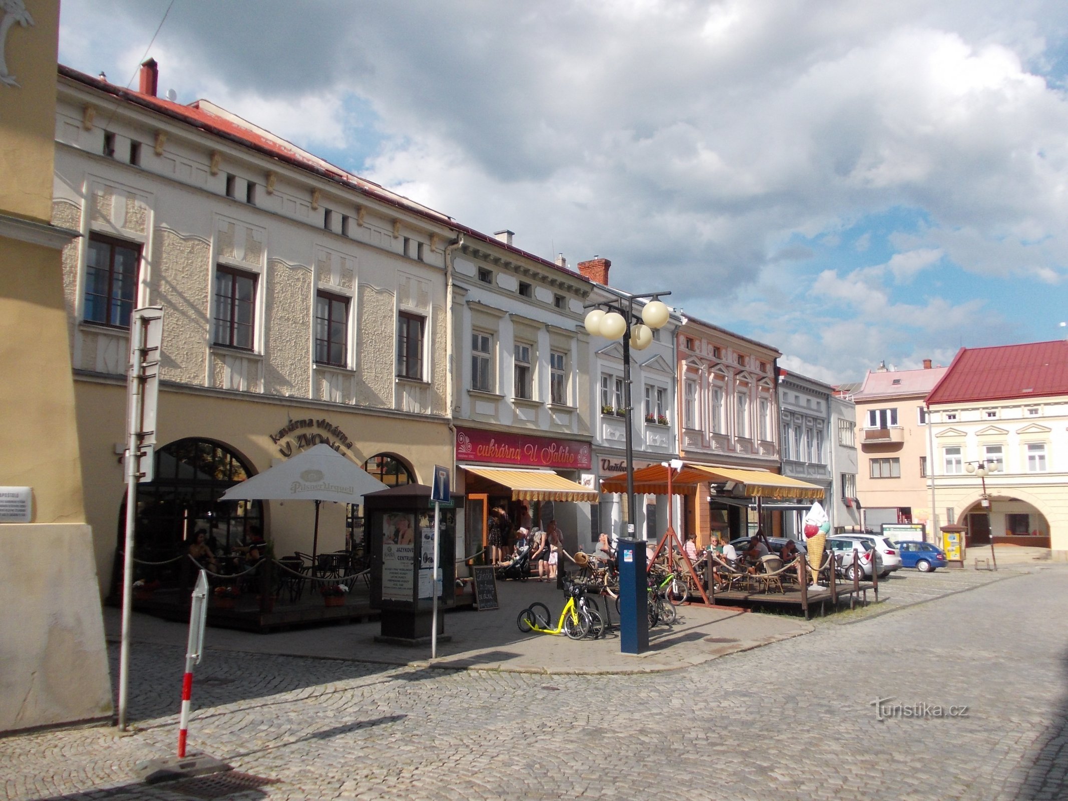 part of the square under the U Apostolů house