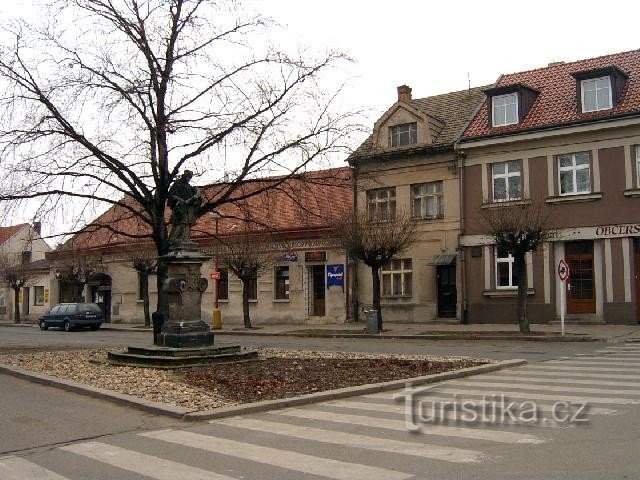 Čelákovice - Statua di S. Jan Nepomucký