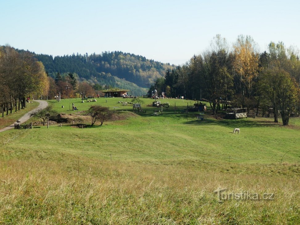 Ogólny widok parku rolniczego Muchomůrka