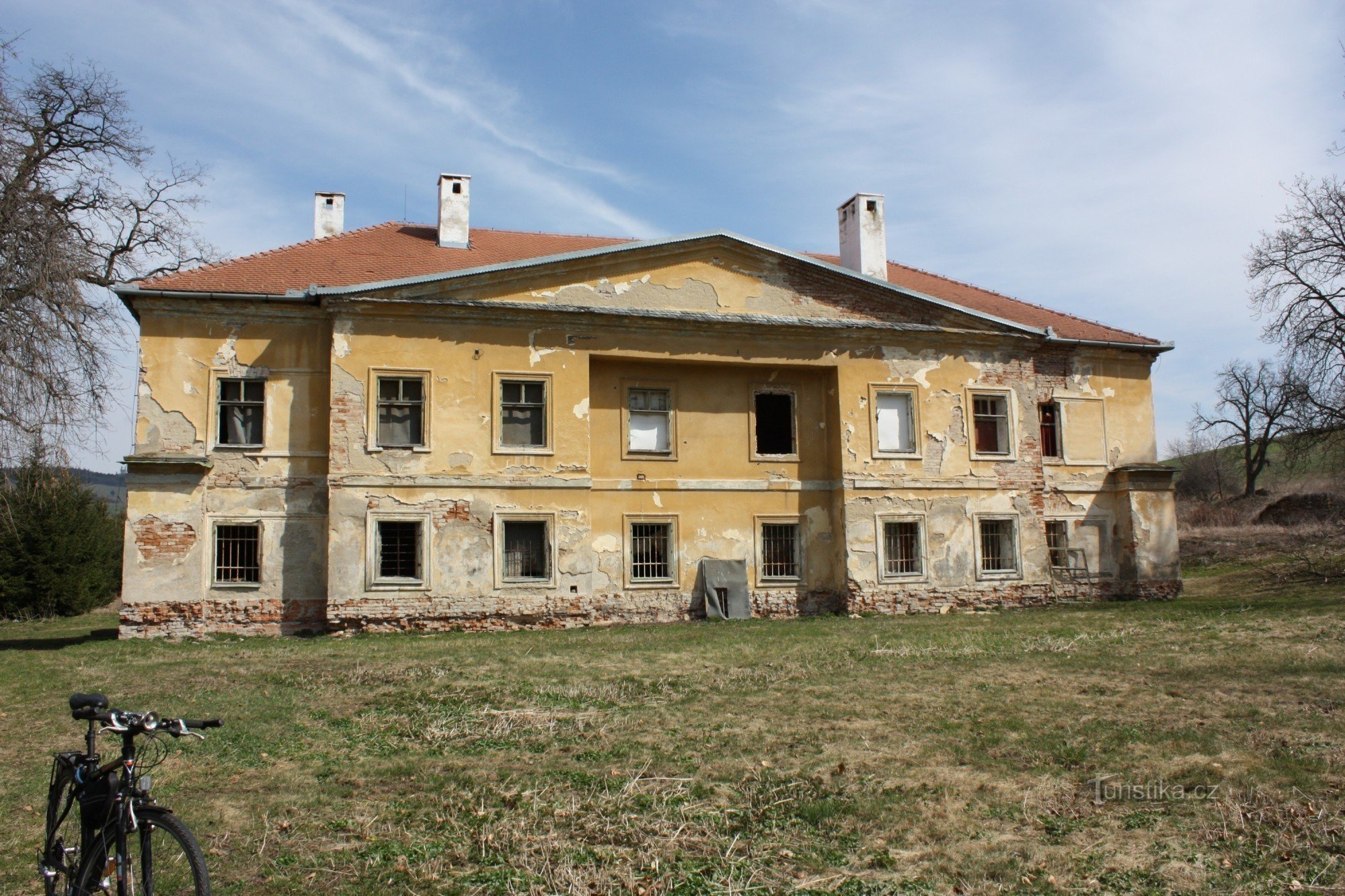 General view of the castle