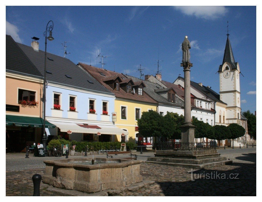 General view with plague column