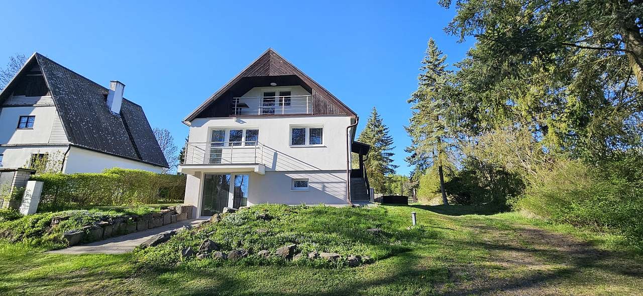 Čelní pohled chalupa