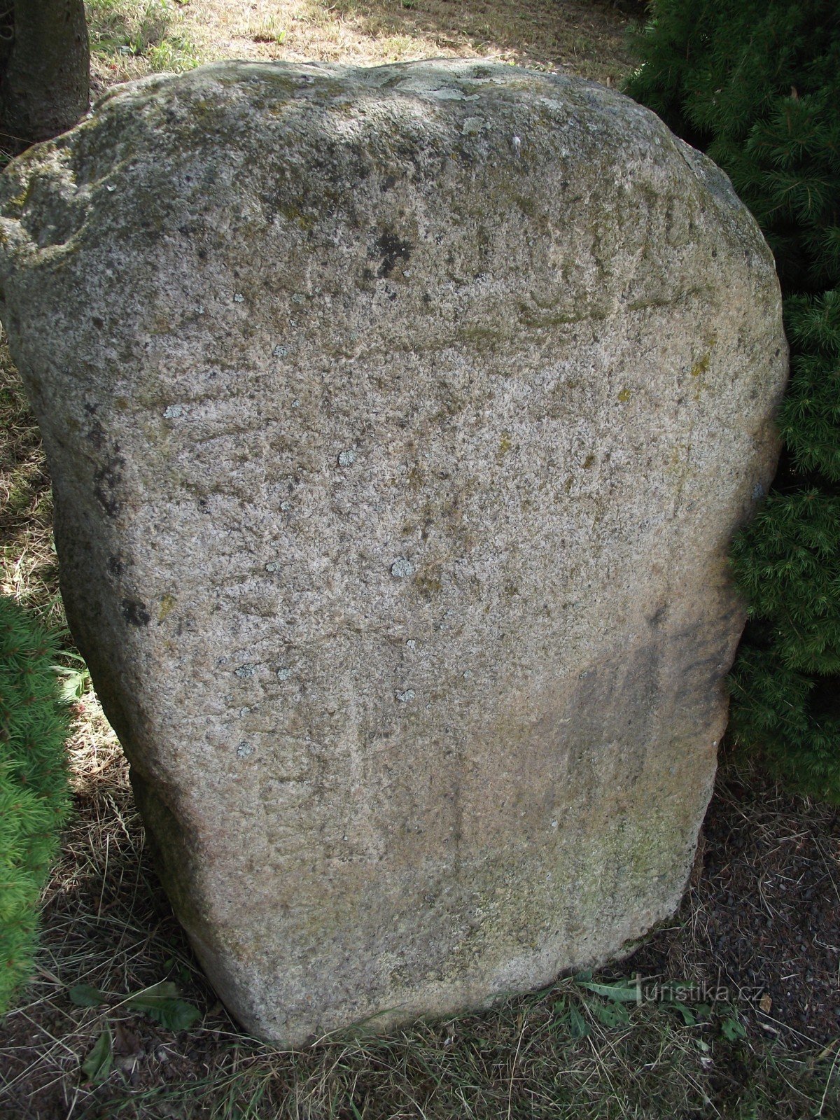 cabeza de la cruz de piedra