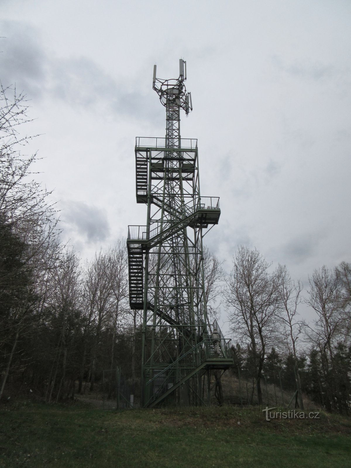 Cerhovice - turnul de observație Třenická hora