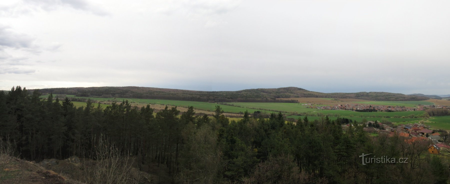 Cerhovice - torre panoramica Třenická hora