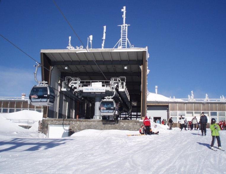 Černá hora svævebanestation