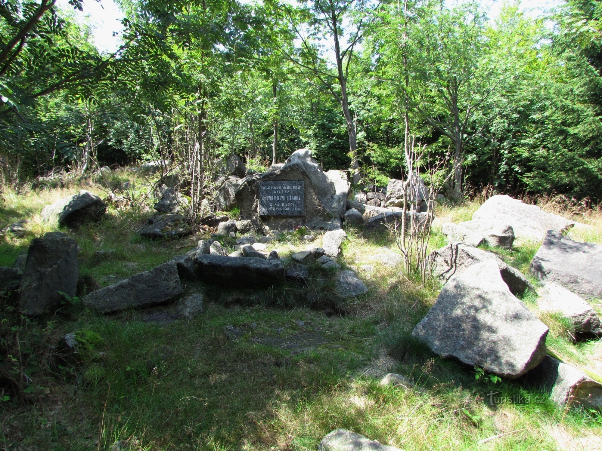 Čerňava - IPStěpanov monument