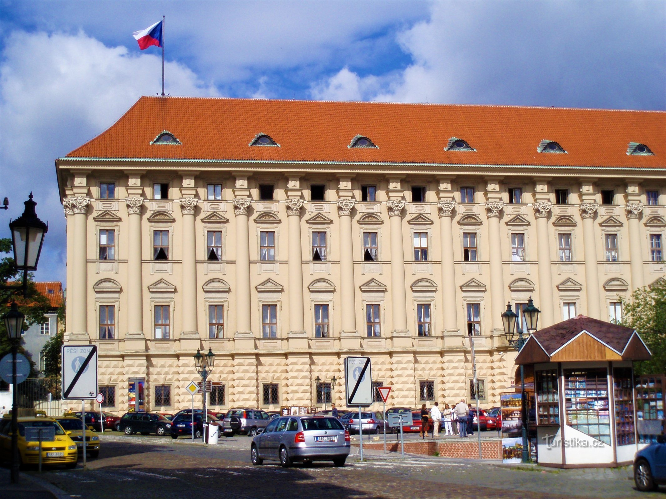 Cung điện Černín (Praha, ngày 9.7.2008 tháng XNUMX năm XNUMX)