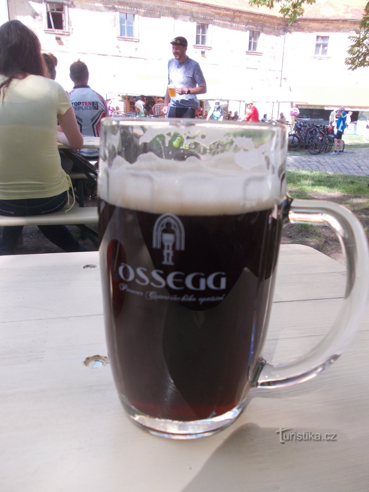 schwarzes Lagerbier