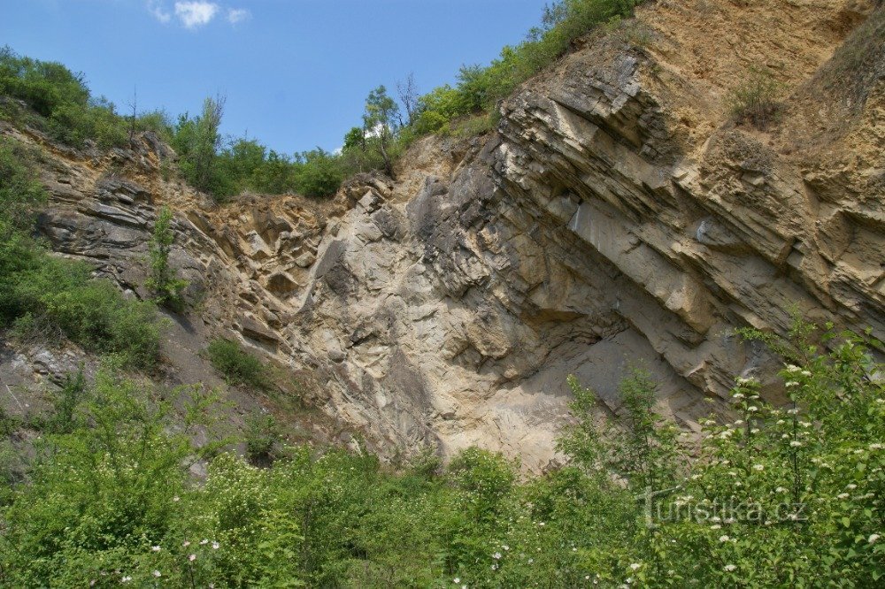 Černý lom sau Kamchatka pe pârâul Dalejska (Praga – Holyně)