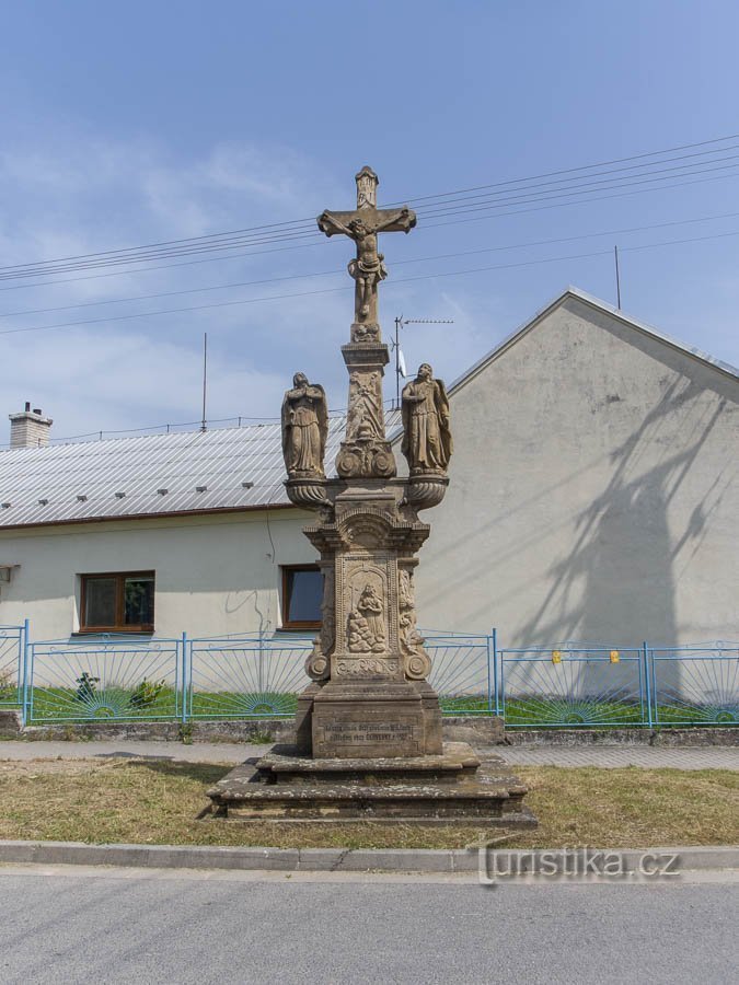 Červenka – Calvario en la calle Nádražní