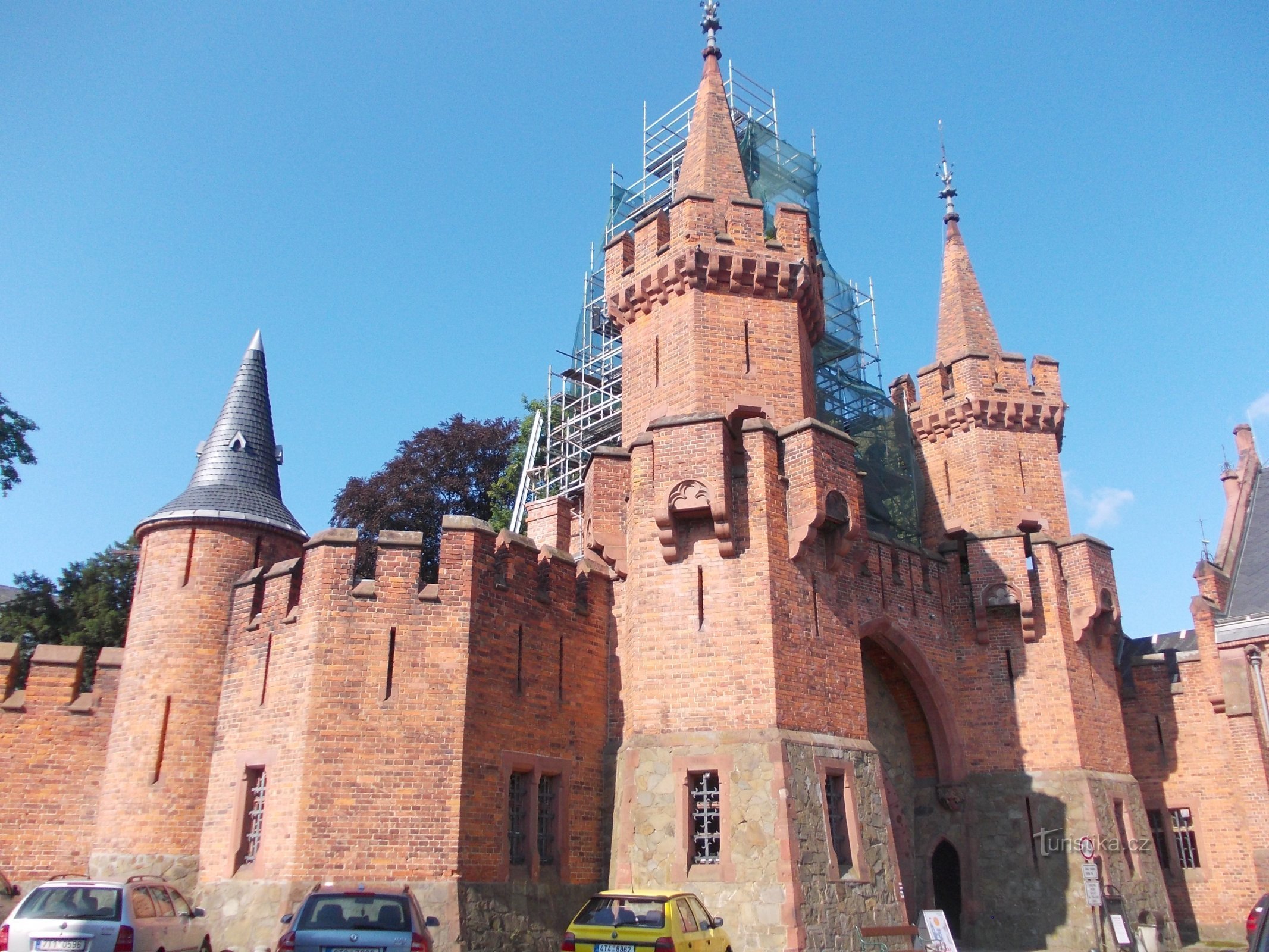 Het rode kasteel in Hradec nad Moravici