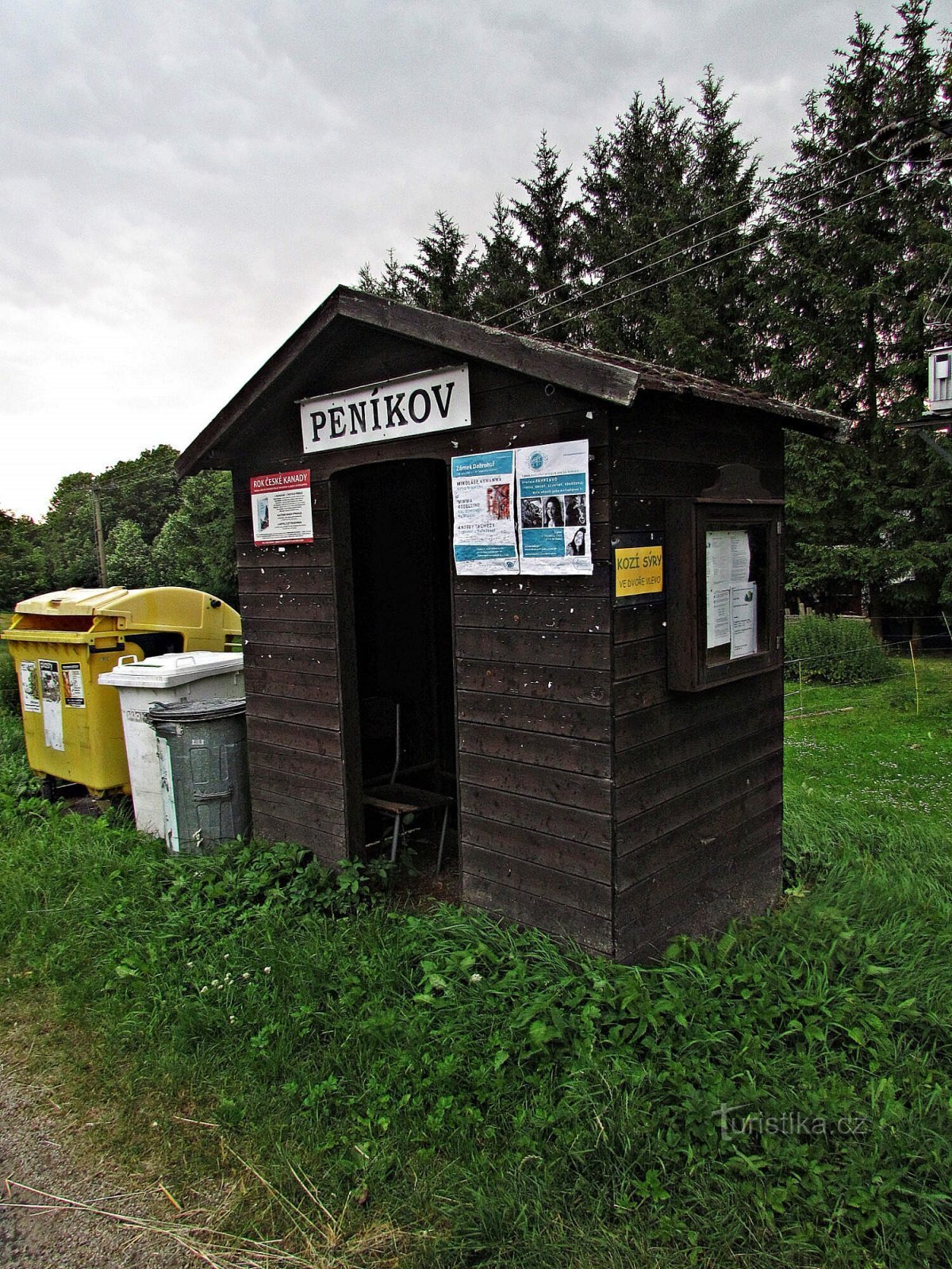 Czech Canada - bus stop at Peníkovská pila