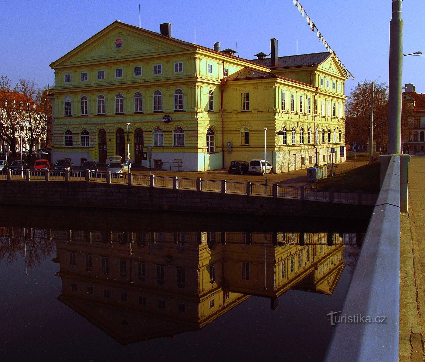 České Budějovice - Casa de Cultură Slavie