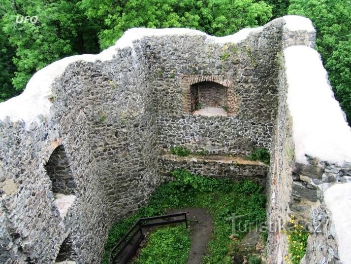 Českokamenický Castle