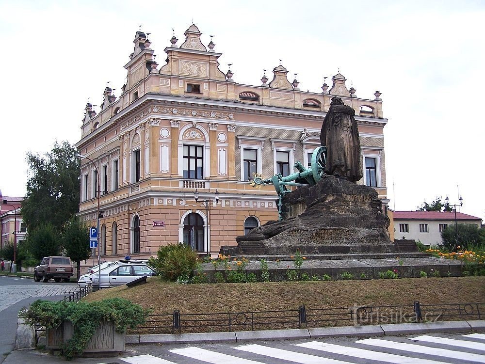 Český Brod - Pomnik Prokopa Holý .a