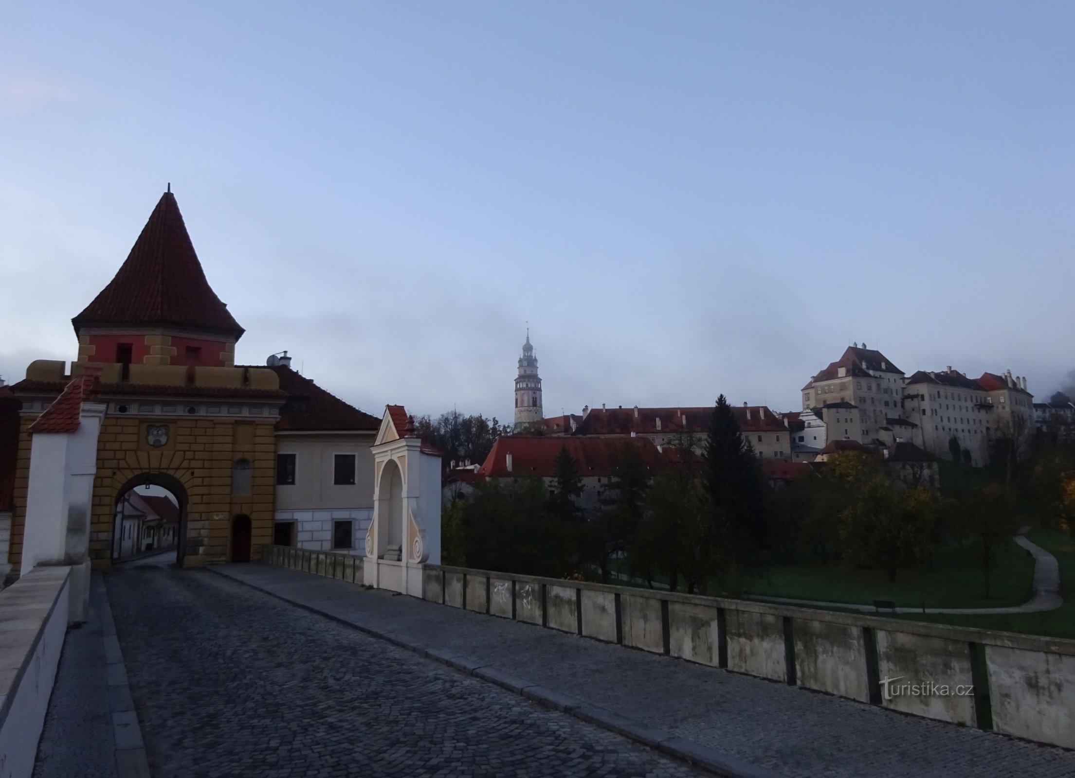 Český Krumlov i brama Domažlicka