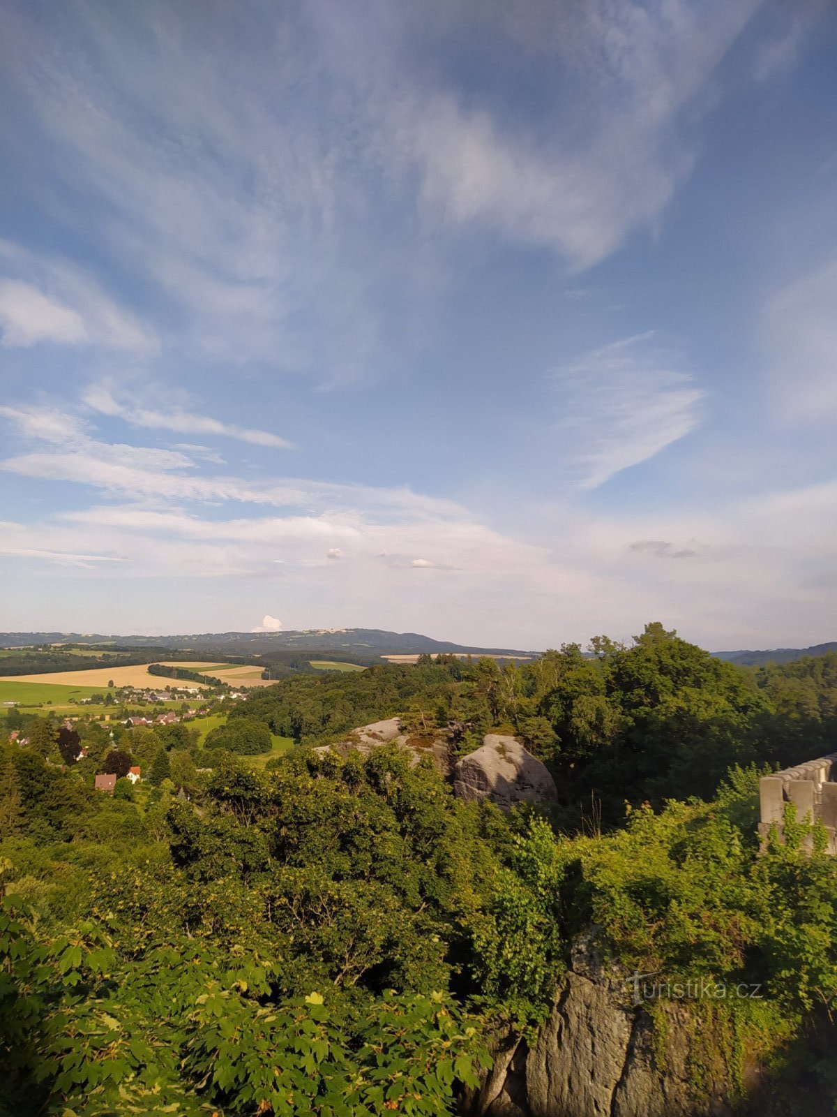 Paraíso bohemio - Hruboskalsko, vista desde el castillo de Hrubá Skála