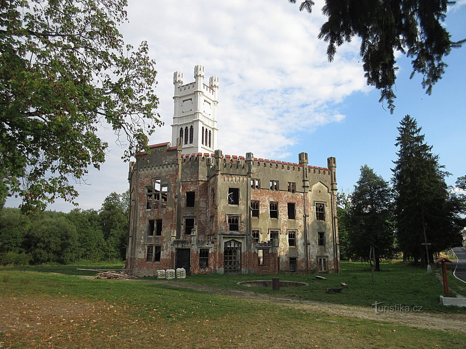 Český Rudolec – castelo e cervejaria