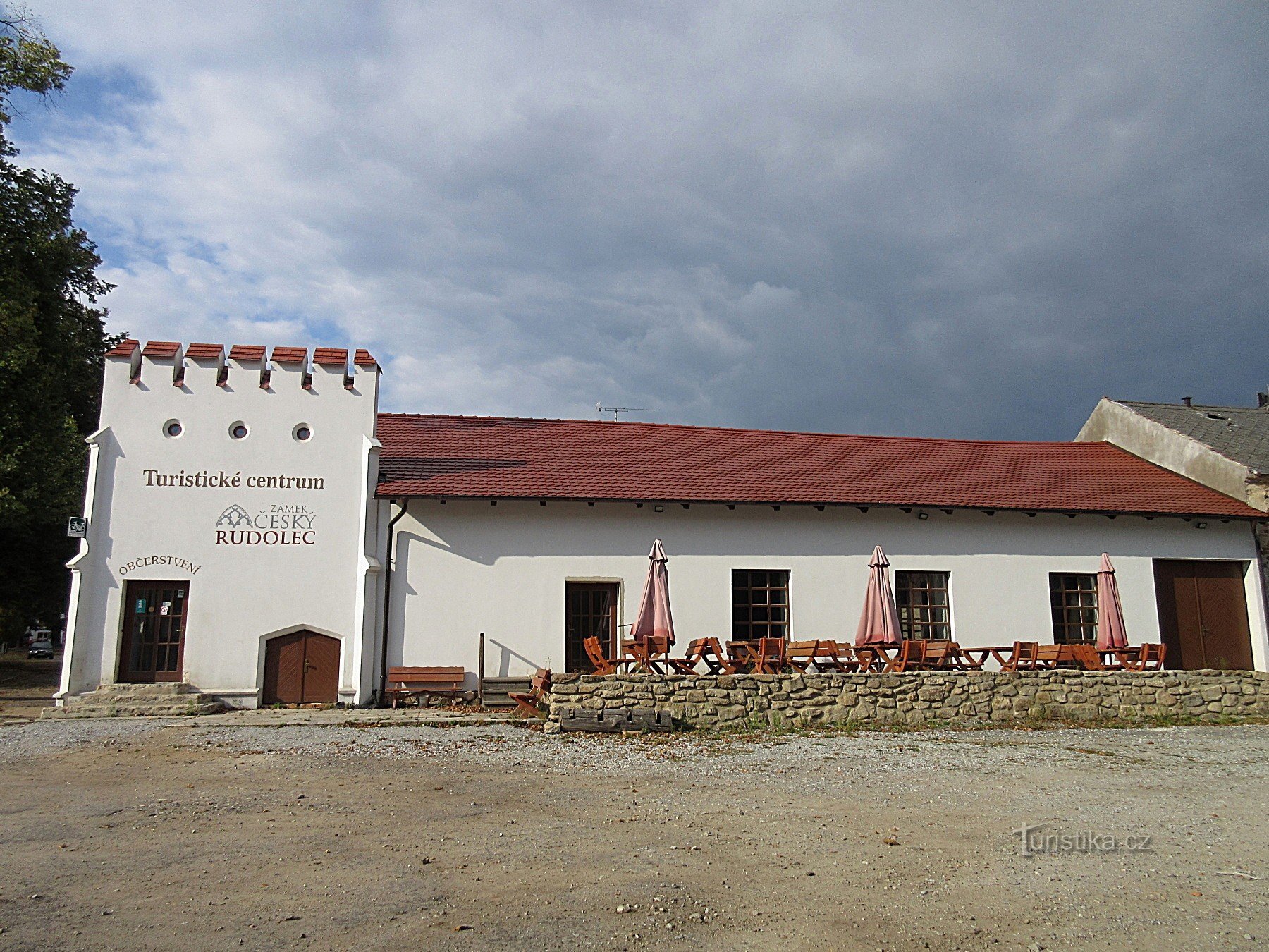 Český Rudolec - lâu đài và nhà máy bia