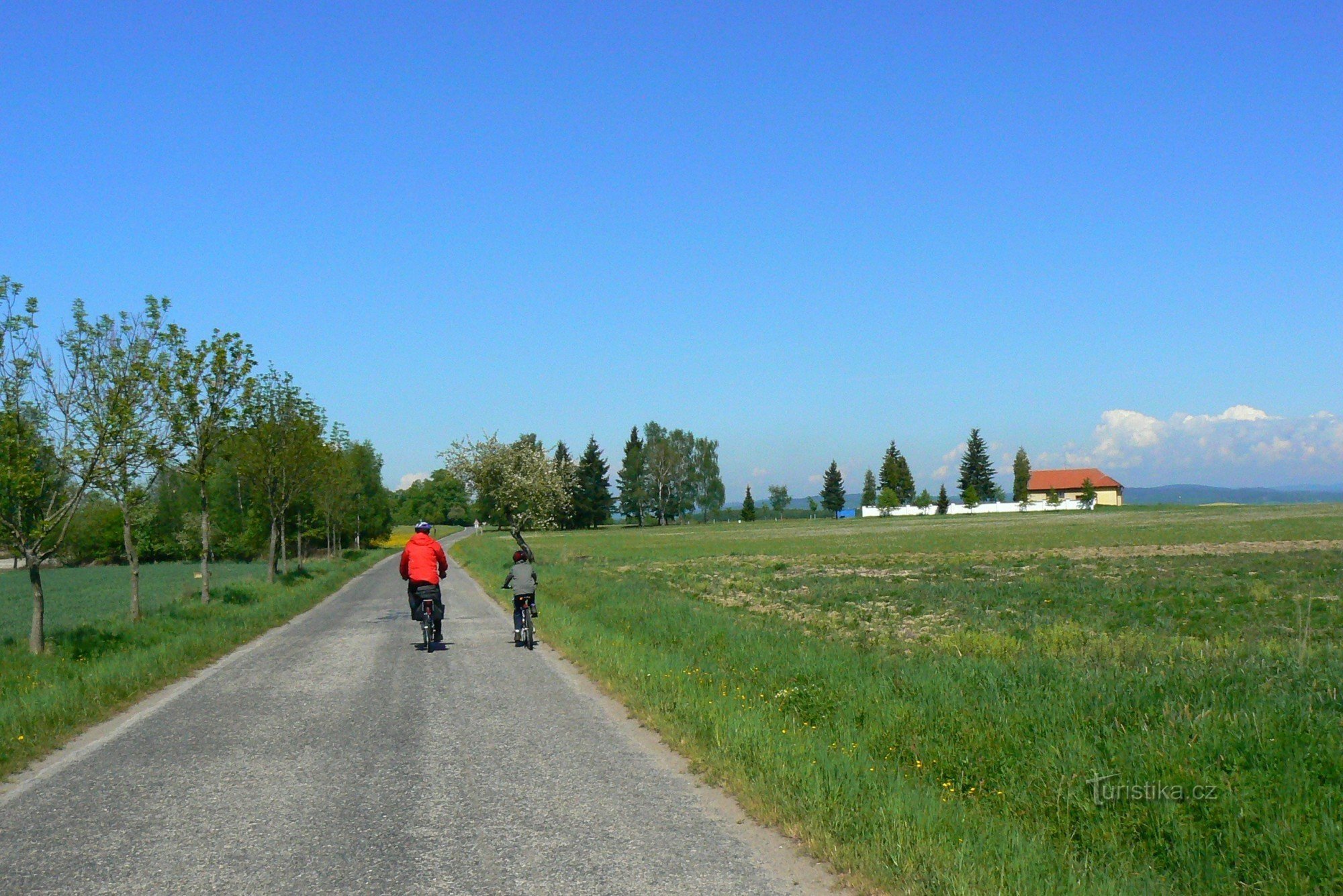 Weg naar Mladějovice