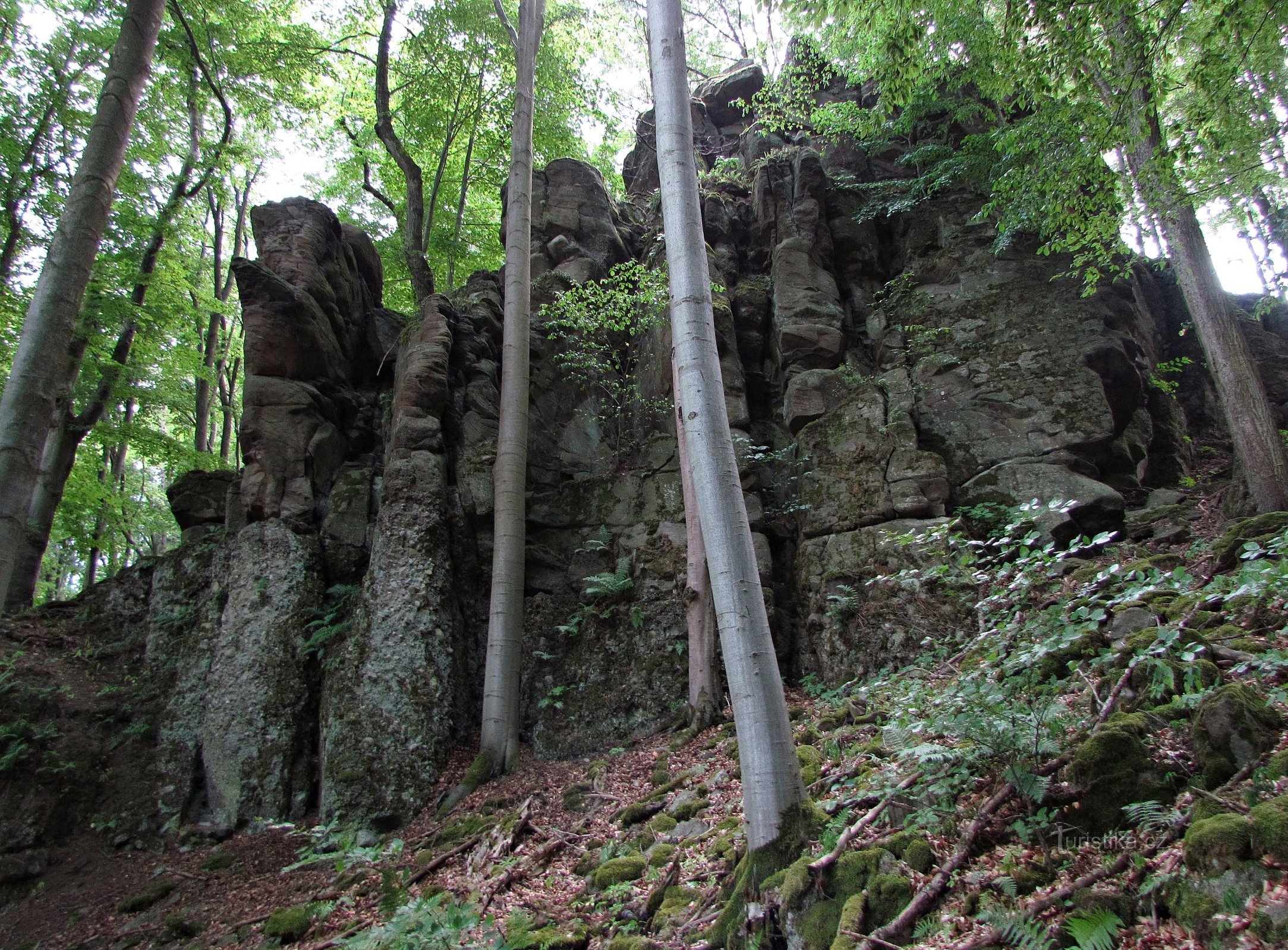 Die Straße zum schönsten Tal des Drahan-Hochlandes