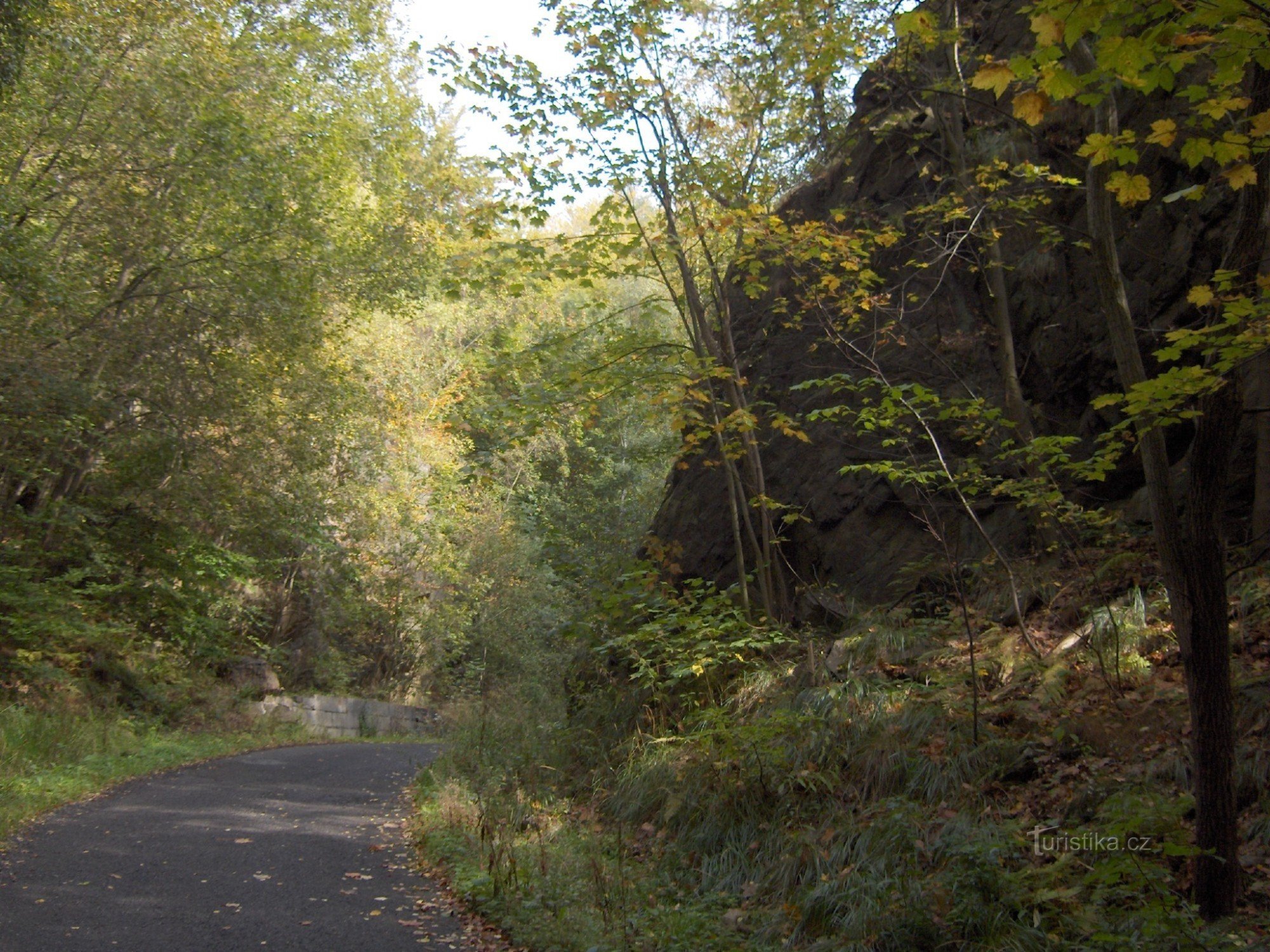 a estrada para Vlčí dola