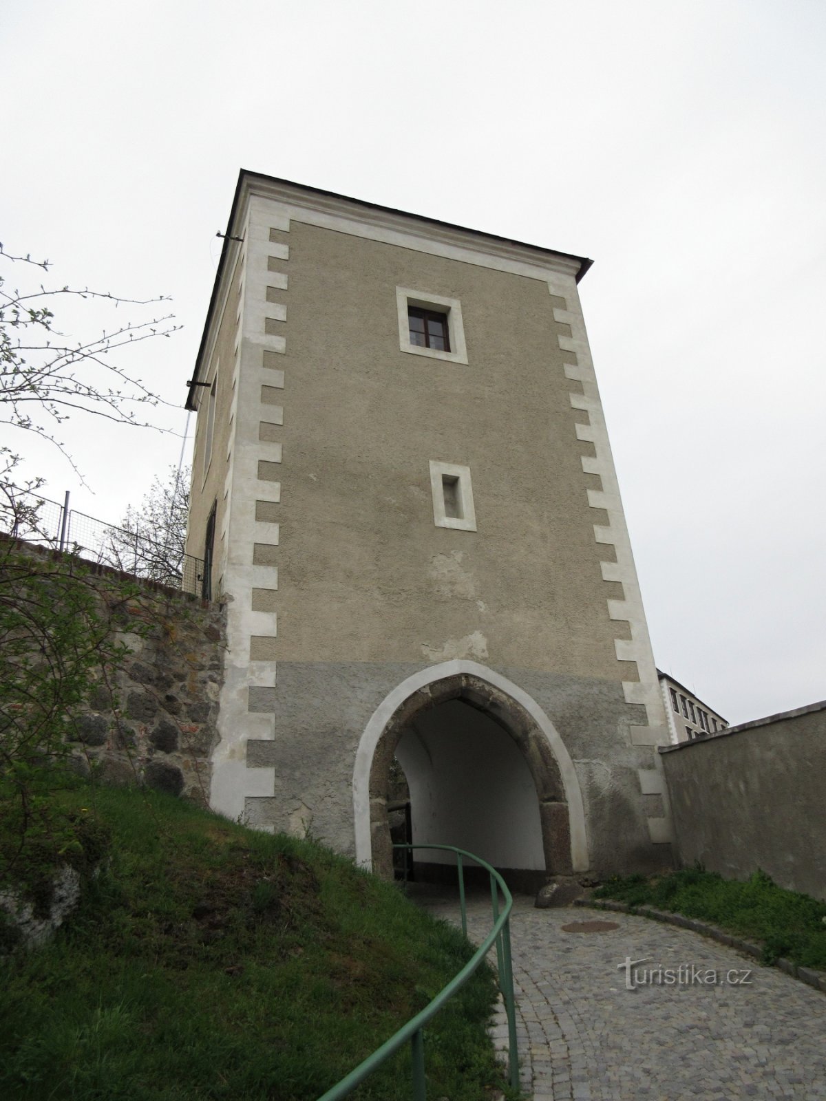 The way to the castle