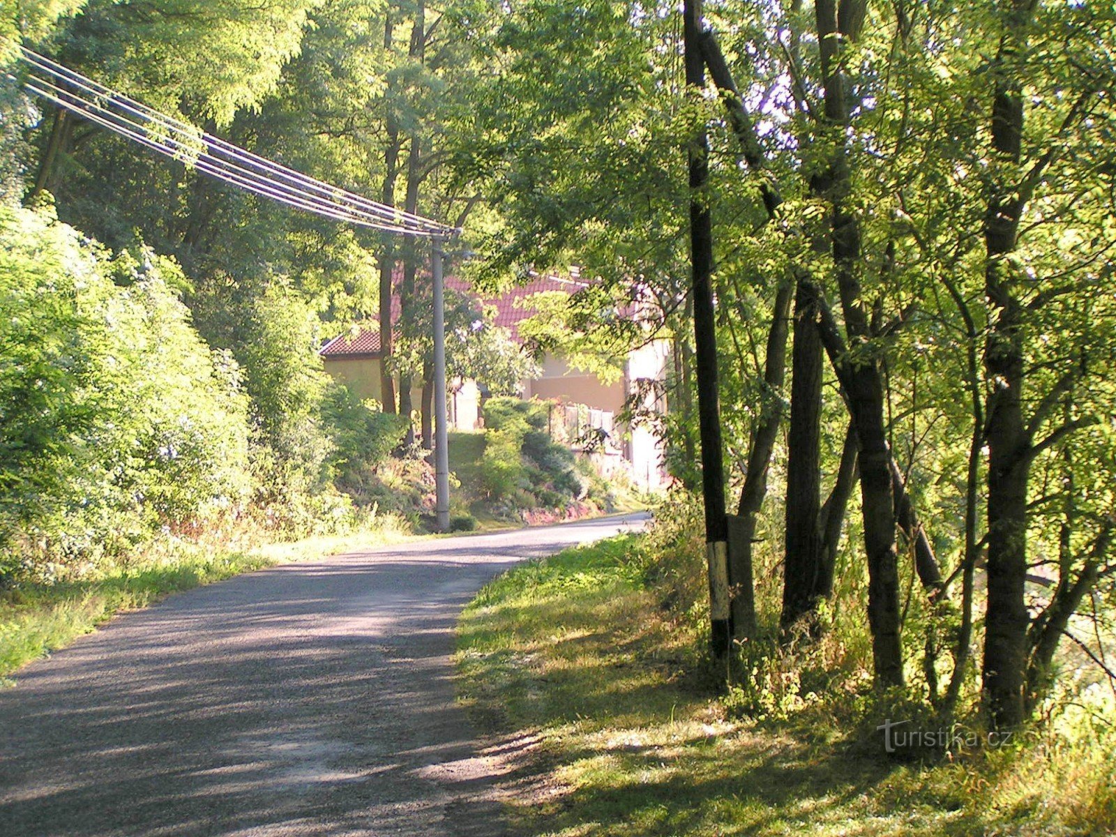 A estrada para a barragem.
