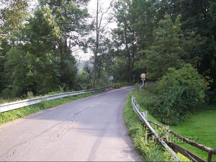 Path: View from the signpost towards Kyjovice