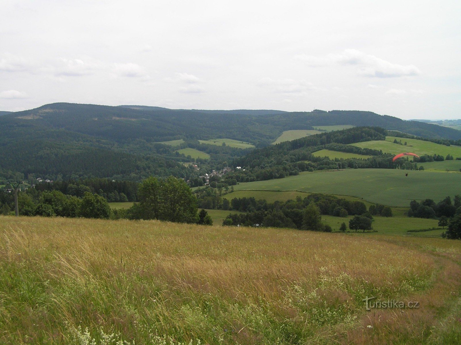 Auf dem Weg nach Adam, unterhalb von Mladkov.