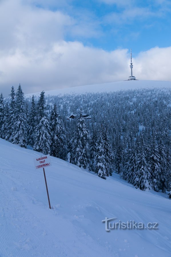 Auf dem Weg von Ovčárna über die schwarze Piste