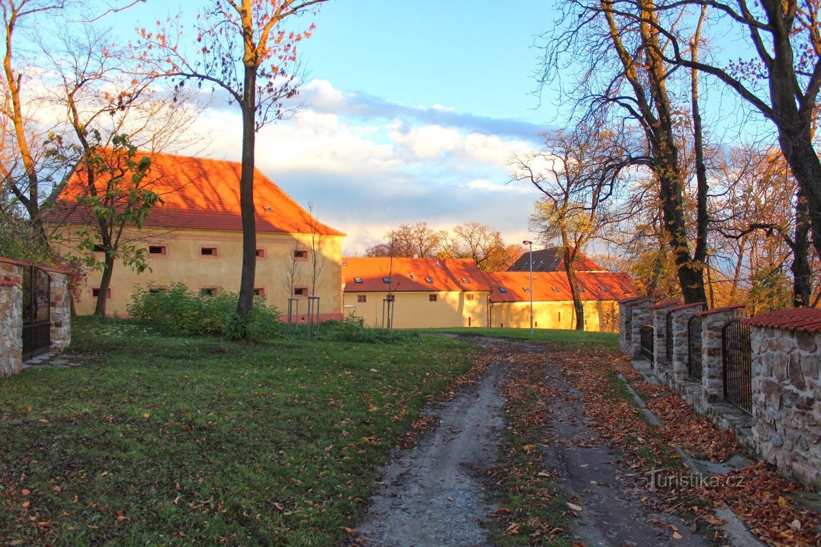 Chaby - největší statek