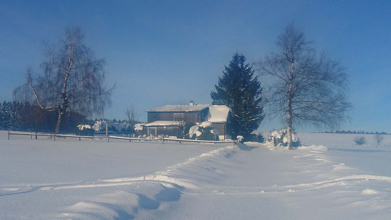 cabaña en invierno