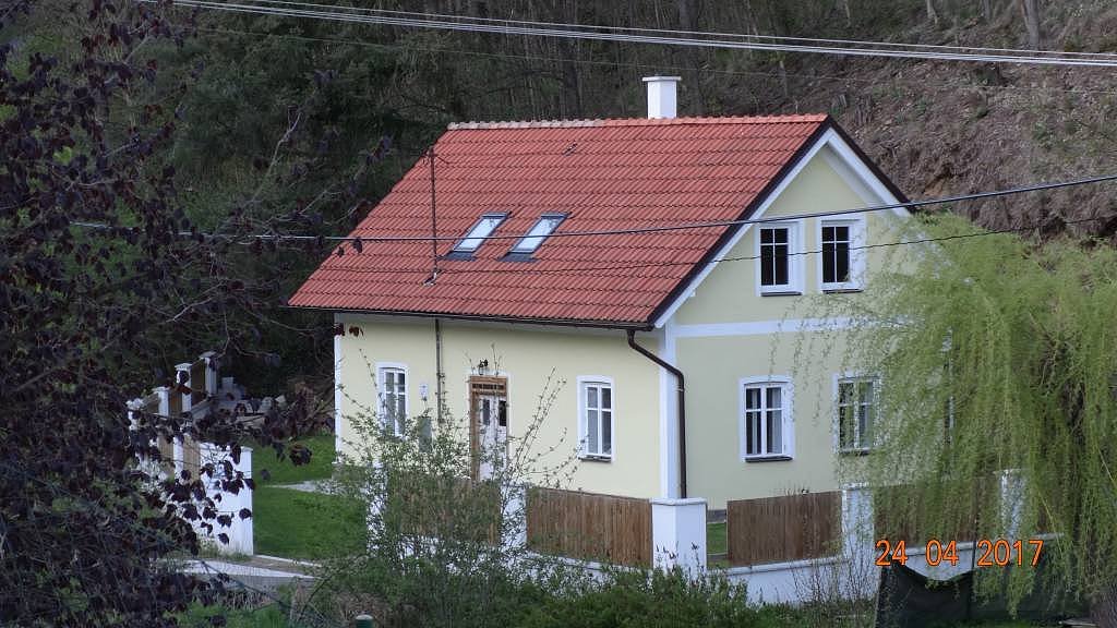 Sommerhus bag åen