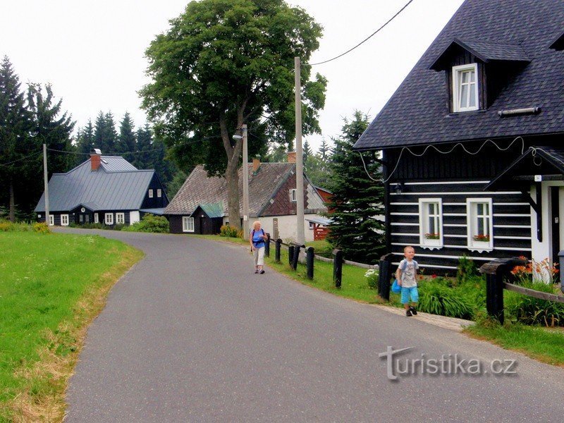 Huisjes onder de bergen