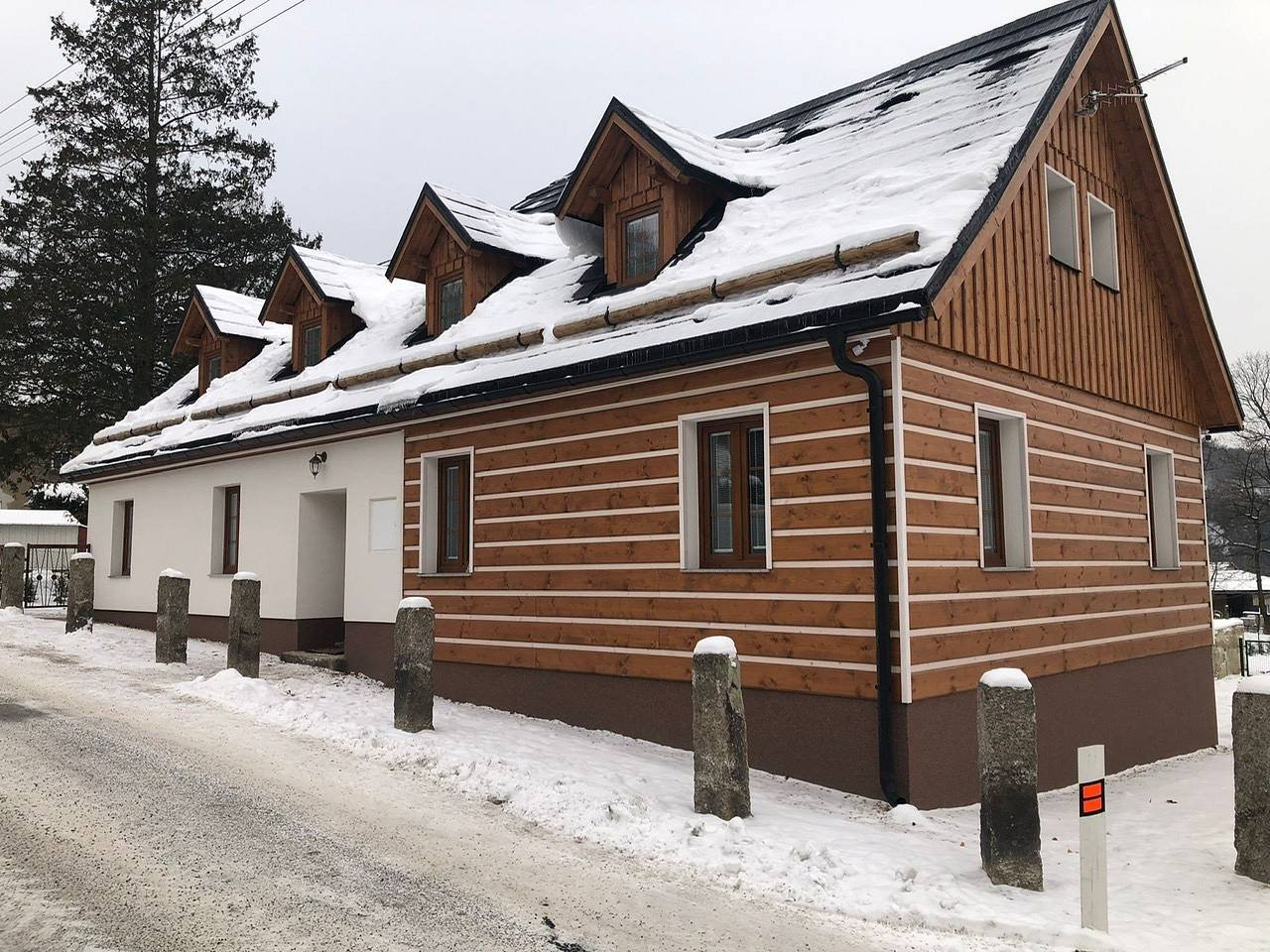 Cottage and apartments under Krásná Máří for rent in Hejnice