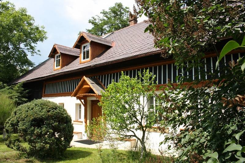 Cottage - front view