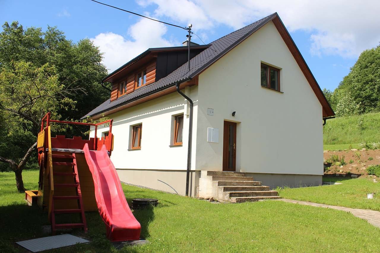 Ferienhaus zu vermieten Lužná