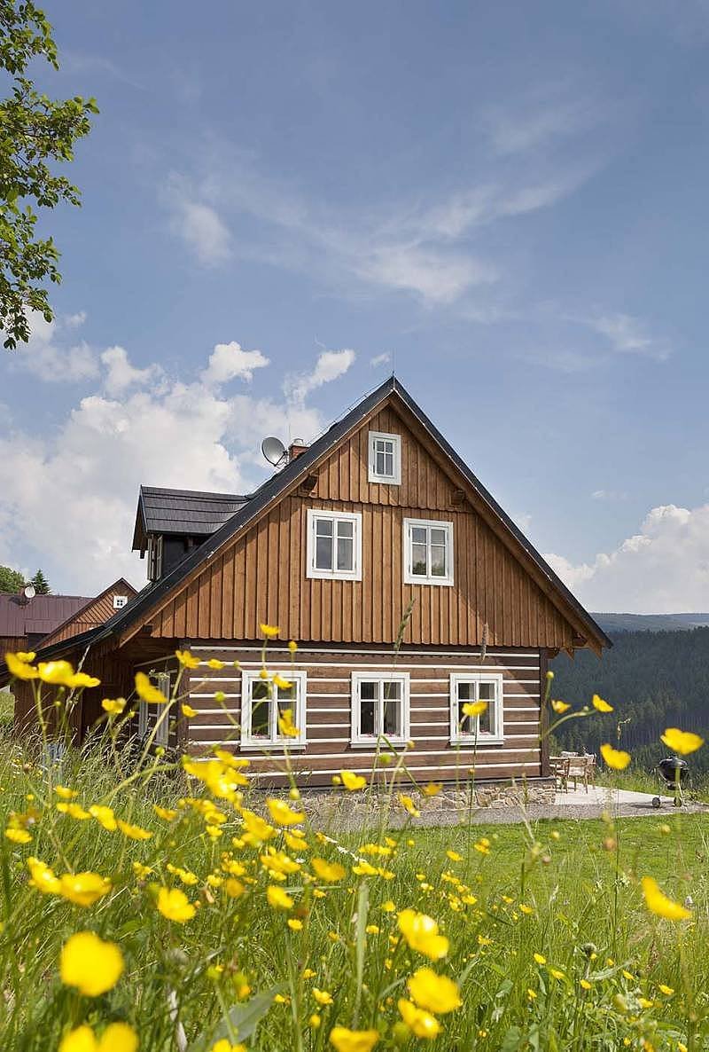 Kulíšek huisje in de zomer