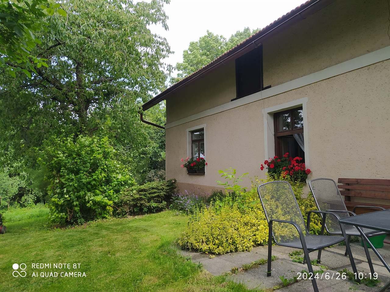 Chalupa Nasavrky- terasa, zahrada