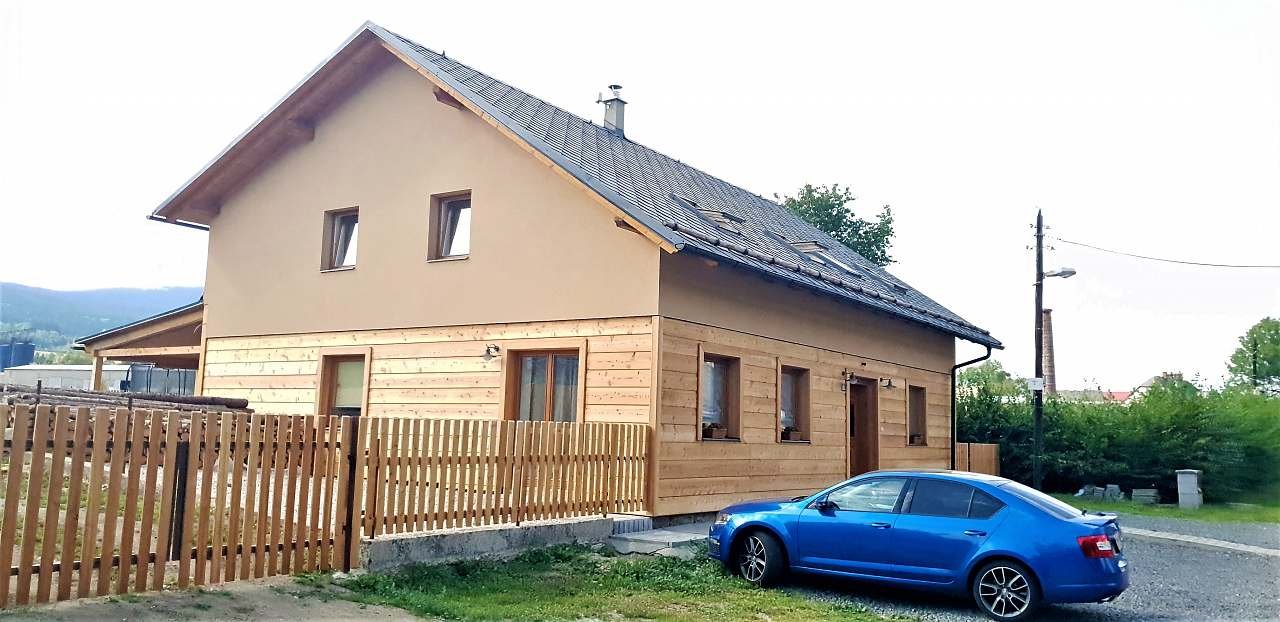 Ngôi nhà nhỏ dưới thời Křížovka Červená Voda