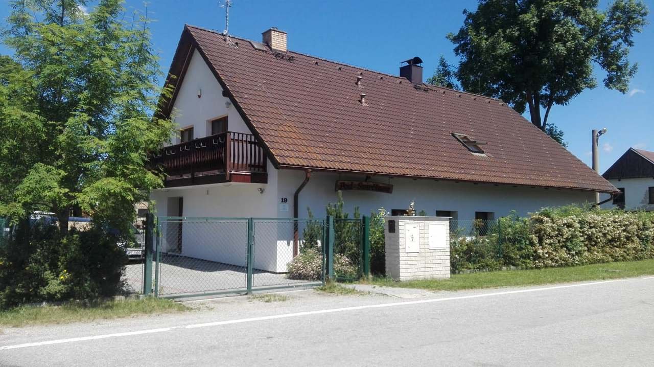 Ngôi nhà nhỏ dưới thời Smrčinou Nová Pec