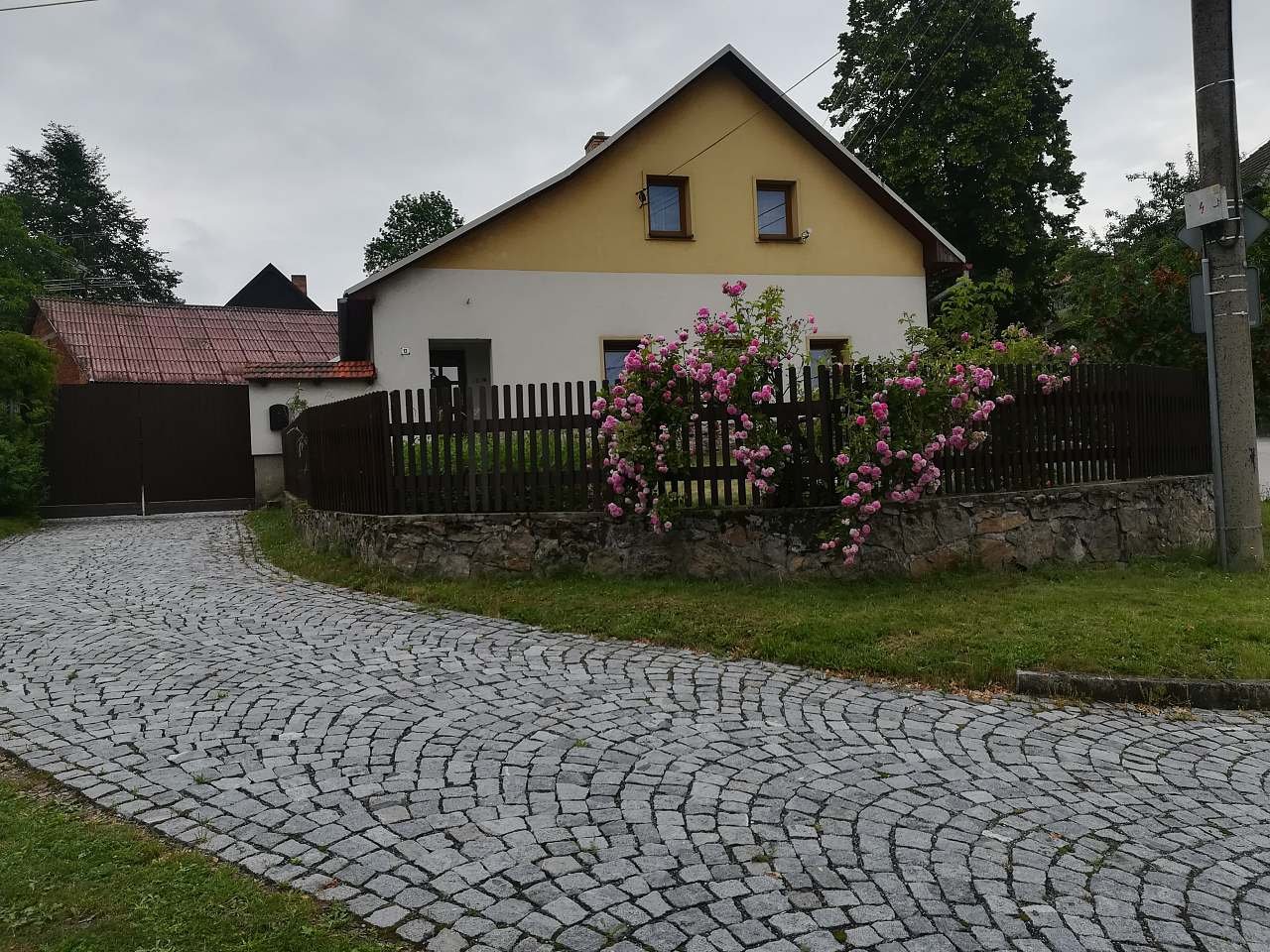 Cottage, driveway and parking