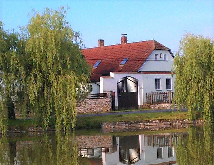 Nhà tranh gần Hálů Březí