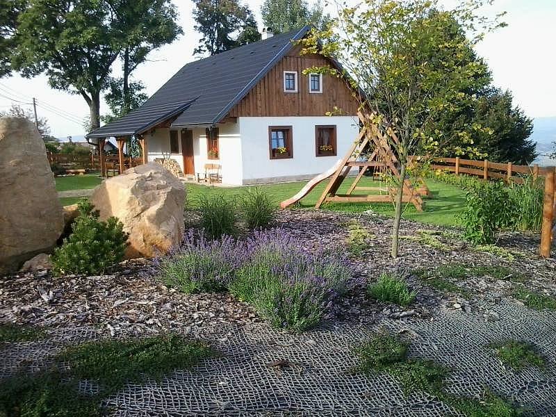 Ngôi nhà nhỏ gần nhà nguyện Komárov