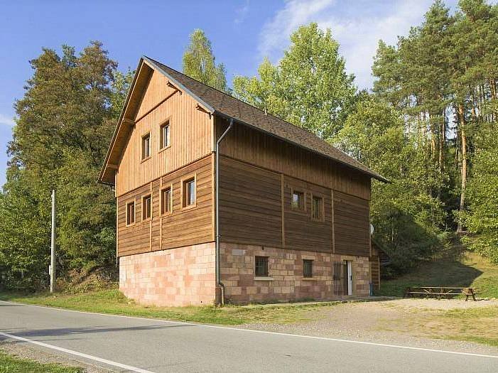 Et sommerhus nær campingpladsen Pecka