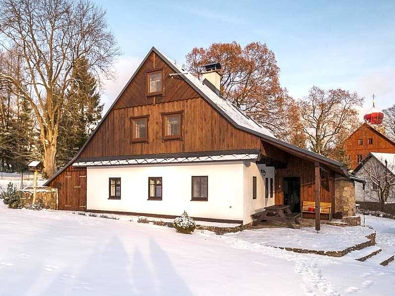 Sommerhus ved krydset mellem Říčka i Orlické hory