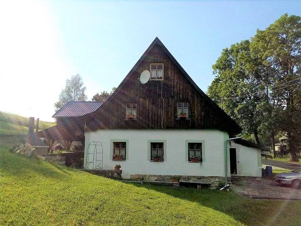 Ferienhaus in der Nähe des Fischteichs Šléglov