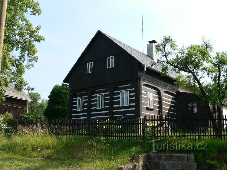 Cottage from the 19th century